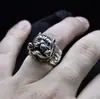 Anillo para perro Bago s925 bully plateado Palo de hueso de latón incrustado con perro del zodiaco Seiko tendencia individual para hombre