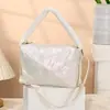 Bolsa de Maquillaje con Lazo Estilo Coreano Acolchado Colgante de Corazón con Perlas, Bolsa de Almacenamiento de Viaje Portátil y Práctica para Estudiantes