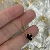Collar Grande Van Gogh de Nácar Blanco para Mujer, Trébol de Cuatro Hojas, Chapado en Oro de 18K, Versión de Alta Gama, Cadena para Suéter de Nácar Rojo para Mujer, Fabricante