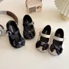 Zapatos de Princesa para Niñas 2025 Nuevo Primavera Lazo Zapatos de Cuero para Bebés Niñas Suela Suave Estilo Pequeño Fragante Moda Zapatos Individuales