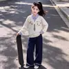 Camisa POLO Personalizada Versátil Dulce Elegante para Niños Medianos y Grandes Top Falso de Dos Piezas Conjunto de Pantalones de Mezclilla Dulces Estilo Coreano para Niñas