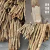Suministrado Directamente por el Fabricante, Troncos de Madera Huangniu, Madera Dura Natural, Diversas Especificaciones de Madera para Jaulas de Pájaros, Materiales de Decoración para Jardinería, Longitud 2-3m Metros