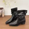 Botines Súper Populares Otoño 2026, Tacón Grueso Único, Elegantes y Extremadamente Atractivos Botas de Combate para Mujer al por Mayor