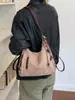 Mochila de Felpa de Gamuza Súper Caliente para Mujer 2026 Nueva de Gran Capacidad Bolso de Hombro Retro Mate Versátil para Viajar Bolso Cruzado