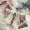 Jiaozi Yuye * Ropa interior de encaje con estampado de leopardo de nuevo estilo para mujer, deseo puro hueco transpirable entrepierna de algodón puro sexy bragas para dama