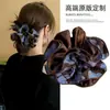 Novo modelo 2026 scrunchie de cetim preto para mulheres, elástico de cabelo de alta qualidade, elástico elegante para rabo de cavalo baixo, acessório de cabelo estilo casual