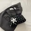 Bolsa tipo almohada 2026 de un solo hombro para debajo del brazo, bolsa coreana de lunares nuevo estilo para mujer, linda niche pequeña bolso de mano transfronterizo