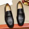 Zapatos de Cuero Transpirables Estación Otoño 2026 Piel Genuina Casual de Negocios Slip-On para Hombre Versátiles para Todas las Estaciones Mocasines
