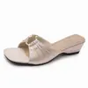 Sandalias de cuña estilo francés para mujer, adecuadas para usar al aire libre, nuevo estilo casual de verano 2026, para combinar con faldas, sandalias de tacón alto estilo hada