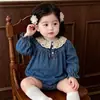 Romper dulce de nuevo estilo para niñas, mono vaquero de punto con retazos de encaje, de manga larga
