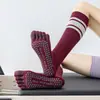 Meias de Yoga de Cinco Dedos para Mulheres Meias 3/4 para Corrida Fitness Listradas Antiderrapantes Meias Esportivas de Compressão Meias Profissionais para Pilates