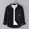 Camisa casual de manga longa estilo workwear americano, moda jovem masculina, estilo montanha, simples, adequada para o trajeto, design de abertura frontal, qualidade de exportação, plus size
