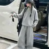 [En Stock, Se Envía Inmediatamente] Conjunto de sudadera gris estilo coreano para niña, colección otoño 2026, con cuello alto y pantalones casuales, un conjunto de dos piezas