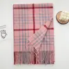 Bufanda de cuadros estilo británico de cachemira sintética, unisex, para otoño e invierno, con flecos, versátil, cálida, a prueba de viento y que irradia una vibra sofisticada
