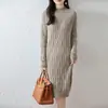 Vestido de punto 100% lana pura para mujer, nuevo suéter de otoño e invierno de longitud media con cuello semi-alto, falda gruesa hasta la rodilla