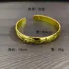 Popular Pulsera Abierta de Aleación Chapada en Oro con el Mantra de Seis Caracteres Xiangyun, Pulsera Clásica de Moda Versátil