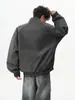 Jaqueta de gola alta desconstruída estilo americano, unissex, tendência outono high-street, jaqueta de voo cool e estilosa, jaqueta coach de corte solto