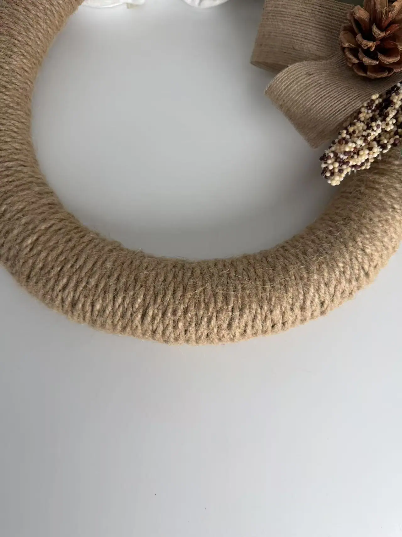686