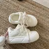 Zapatillas de Suela Gruesa Estilo Coreano para Mujer 2026 Nuevos Zapatos Blancos de Primavera Estilo Ins Versátiles Casuales Deportivos Estudiante Zapatos de Pan