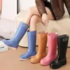 Botas de Lluvia de Caña Alta para Viajes al Aire Libre Transfronterizos, Zapatos Largos Impermeables para Mujer, Zapatos de Goma de Moda Diarios para Adultos con Forro de Felpa