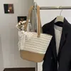 Bolso Tejido de Paja de Verano para Mujer 2026 Nuevo Estilo Bolso Hueco de Encaje para Vacaciones en la Costa Gran Capacidad Bolso de Hombro Único para Viajes