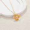 Collar de Flor Irregular de Oro de 18K Perla Camelia Cepillada Colgante Simple Versátil Transfronterizo Europeo y Americano Amazon
