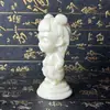 Talla de Fruta de Marfil Sintético de Mascota Traviesa y Linda Na Tra, Artesanías y Adornos para Sala de Estar de Casa, Escritorio de Oficina, Venta al por Mayor