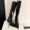 Botas largas de punta fina con tacón de 6.5 cm para adelgazar para mujer, nuevo modelo versátil y elegante de otoño 2026 con un toque de alta gama