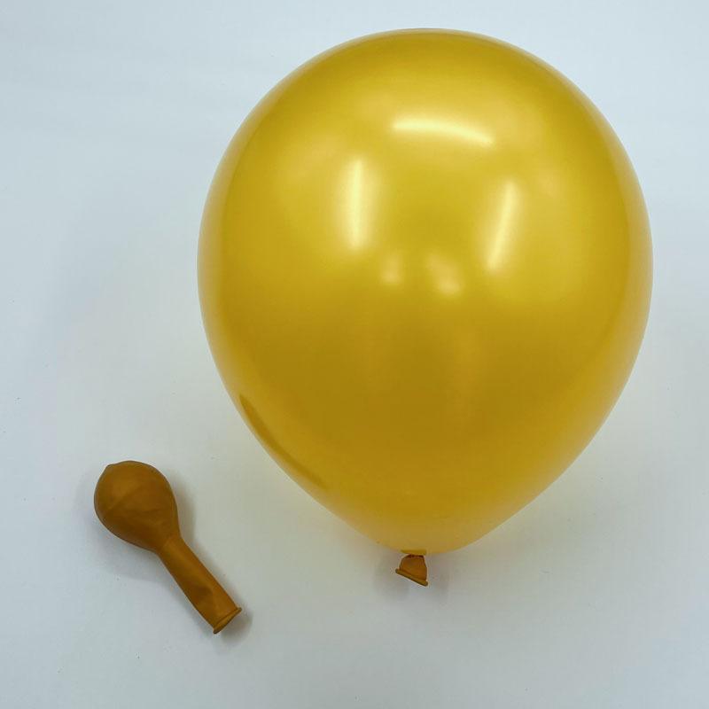 金色