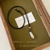 Colar Pingente Minimalista Gota d'Água para Mulheres Senso de Alto Padrão Luxo Leve Nicho Corrente Clavícula Moda Versátil Acessórios de Colar Longo