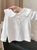 Camiseta de manga larga Beko Fei de algodón puro para niñas con cuello de encaje suave, versátil para el uso diario, top de capa base