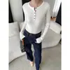 Cisnann Otoño Nuevo Estilo Francés Botón Media Tapeta Cuello Henley Ajuste Delgado Manga Larga Suéter de Punto SN9212