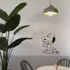 Venta al por mayor de fábrica Snoopy tallado estilo ins caricatura lindo alto valor de color pegatina de pared Snoopy decoración de cubo de basura