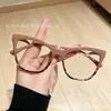 Novos Óculos de Design Cat-Eye de Luxo Leve Anti-Luz Azul para Trabalho Deslocamento Armação Grande Ultraleve Emagrecimento para Encontros Rosto Limpo Lentes Transparentes