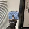 Bolsa Casual Simples Feminina 2026 Verão Nova Popular Moda Bolsa Transversal Moda Casual Pequena Quadrada Bolsa de Ombro