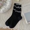 Calcetines de primavera y verano calcetines de tubo para mujer calcetines finos de encaje multicapa calcetines de rizo calcetines con bordado de lazo miu modernos calcetines de algodón sin costuras