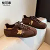 Zapatos de Entrenamiento Alemanes Planos de Cuero Genuino Estilo Retro para Mujer Zapatos Deportivos Casuales Versátiles con Cordones Cómodos Estilo Otoño 2026 Zapatos de Tabla de Estrellas
