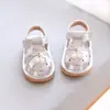 Sandalias para Bebé Niña, Zapatos para Niños Pequeños de Suela Suave, Zapatos de Verano para Bebés que Chirrían, Zapatos Cerrados de Princesa para Niños Pequeños, Dropshipping