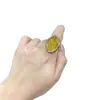 Novo conjunto de joias de quatro peças com estampa de cobra e nove caudas de raposa com esmalte amarelo, terno de joias de alta qualidade, original feito à mão com joias de strass