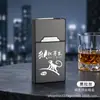 Novo porta-cigarros recarregável com isqueiro, design integrado, resistente à pressão, à prova de umidade, tampa flip magnética, capacidade super grande para 20 cigarros, pacote masculino