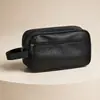 Bolsa de maquillaje para hombre de tamaño mediano con patrón de lichi en PU, estilo europeo y americano, bolso de mano multifuncional, bolsa de viaje impermeable, bolsa de aseo de almacenamiento