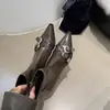 Otoño/Invierno 2026 Botines Cortos de Piel con Punta Aguda y Hebilla Tacón Grueso Estilo Coreano para Mujer Cremallera Trasera Piel Suave Botines Cortos de Moda