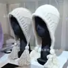 Chapéu de Lã Tricotado com Franja na Parte de Trás, Abertura Traseira, Proteção para Orelhas, Gancho de Mão para Mulheres, Outono e Inverno, Novo Estilo Japonês, Biqueira de Veludo Angorá