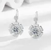 Cross-border Europa e Estados Unidos mais vendidos brincos de diamante de flor de zircão brilhante colar de pingente de moda socialite anel de alto nível feminino
