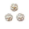 Nuevo estilo pequeño estilo fragante camelia trébol de cuatro hojas flor agujero de flor zapatos zapatos de frijol material de carcasa de teléfono móvil accesorios pasador de pelo cabeza