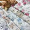 Tecido de renda de malha com bordado floral pequeno de cor direta da fábrica, renda bordada, tecido para comércio exterior em estoque, atacado