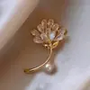 Broches de aleación de nuevo estilo para mujer al por mayor, pasadores versátiles para abrigos y trajes