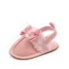 Nuevas pantuflas peludas de otoño e invierno para niños y niñas con lazo, suela de goma y diseño antideslizante de velcro para preescolares