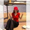 Camiseta roja estilo coreano con cuello polo de manga corta para mujer, suéter fino de verano ajustado de cintura alta con cuello en V corto para mujeres petite