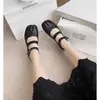 Versão em Couro Bovino, Novo Estilo Outono, Sapatos Baixos Mary Jane de Uma Tira com Bico Dividido, Sapatos Individuais Femininos em Couro Genuíno